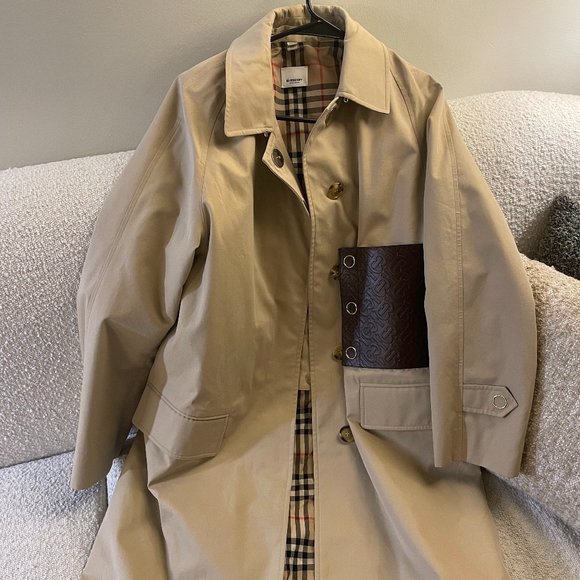 Women's Burberry Long Trench Coat - Picture 1 of 1